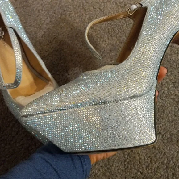 New FELIZ RHINESTONE EMBELLISHED PLATFORM STILETTO, size 10 - Picture 12 of 12